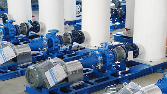 Fluoroplastic centrifugal pumps can easily cope with the problem of caustic soda transportation